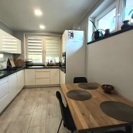 Dom  na sprzedaż Tarnów, Zabłocie, Lotnicza, 6 pokoi, 220.00m², oferta LOK-DS-1919